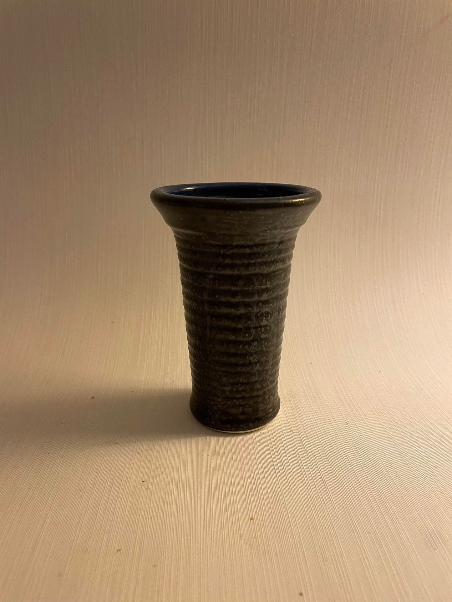 Beautiful little Aksinivase, design by Aksel Sigvald Nielsen Bornholm - no. 0112