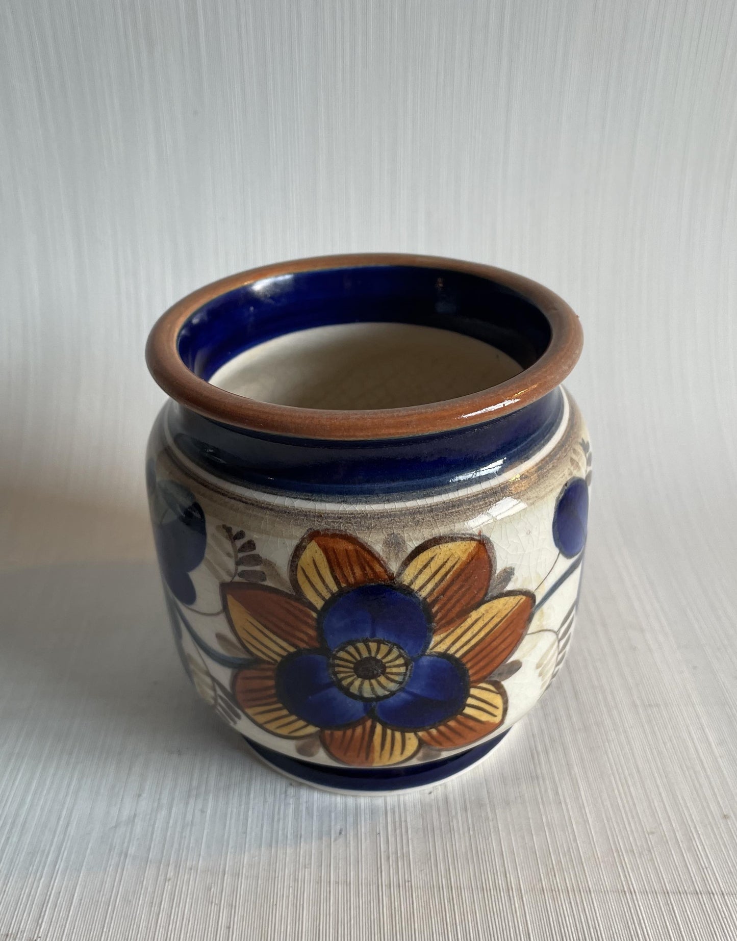 Smuk gammel fajance vase fra Aluminia - nr. 011060