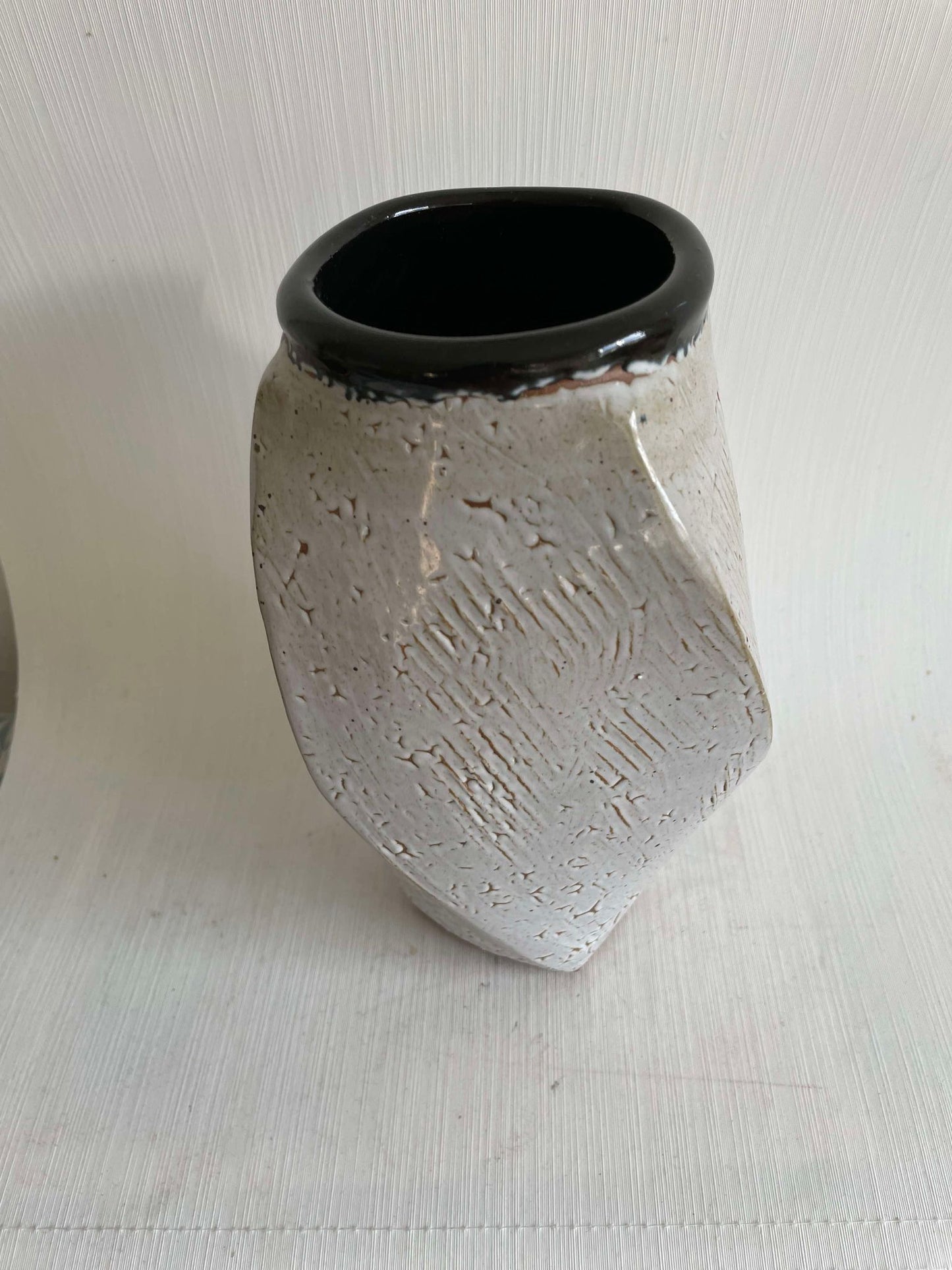 Nice rustic stoneware vase - no. 09250