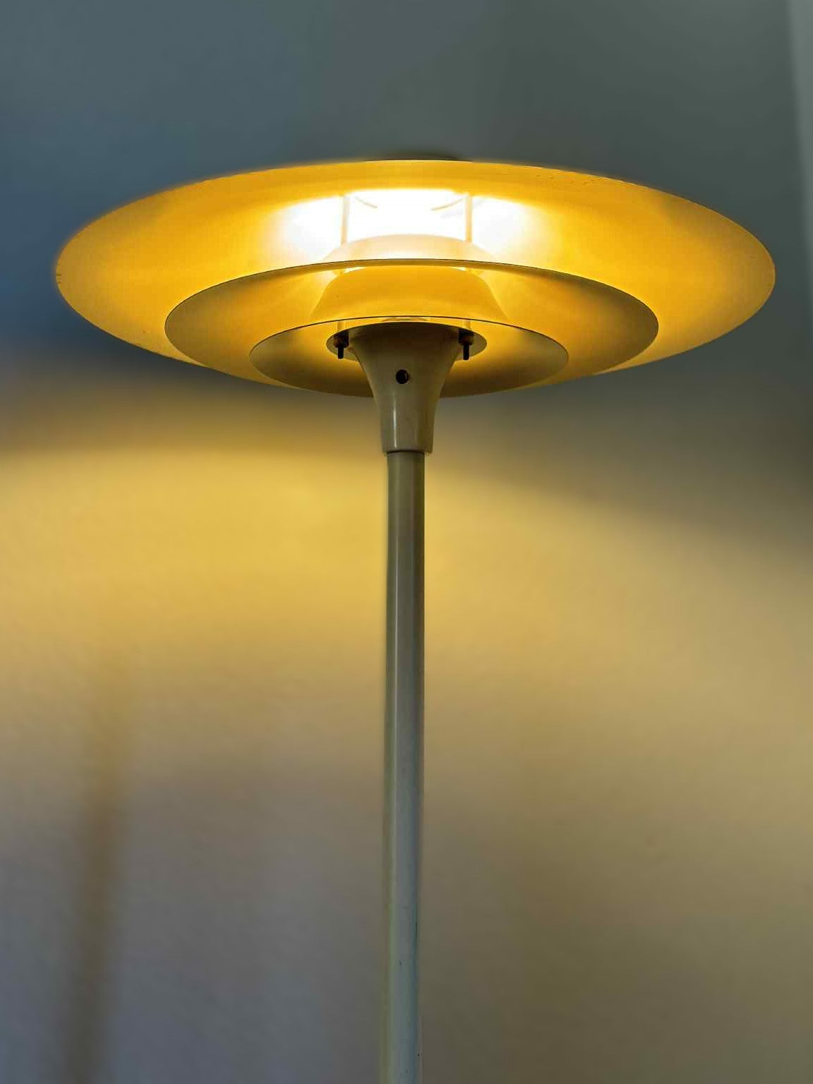 Smuk vintage standerlampe fra LYFA - nr. 554785544