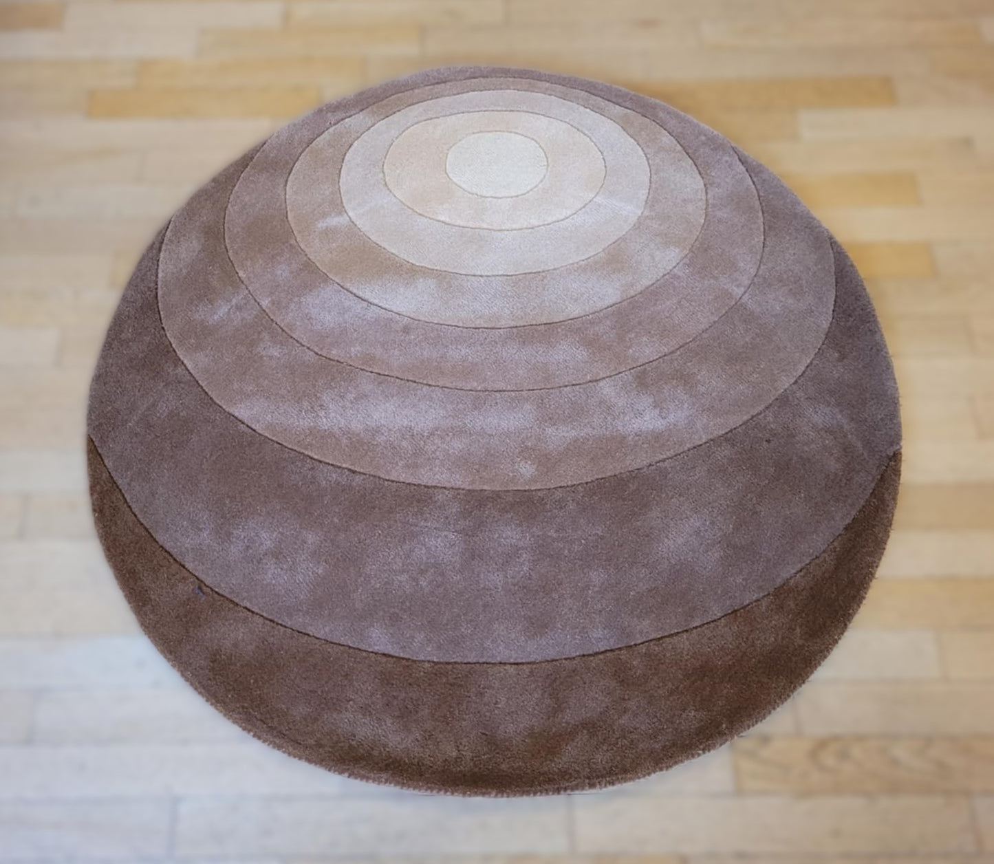 Verner Panton 1926-1998. Circular rug made of 100% New Zealand wool - no. 254789