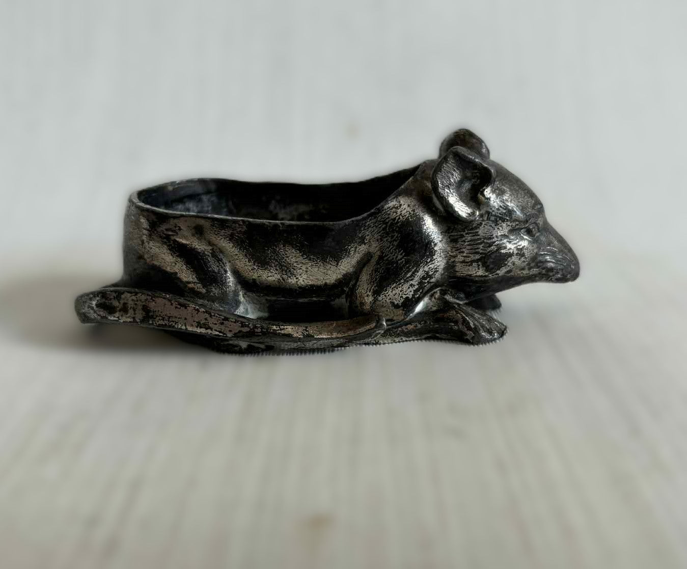 Old sewing needle cushion shaped like a field mouse - no. 55569877