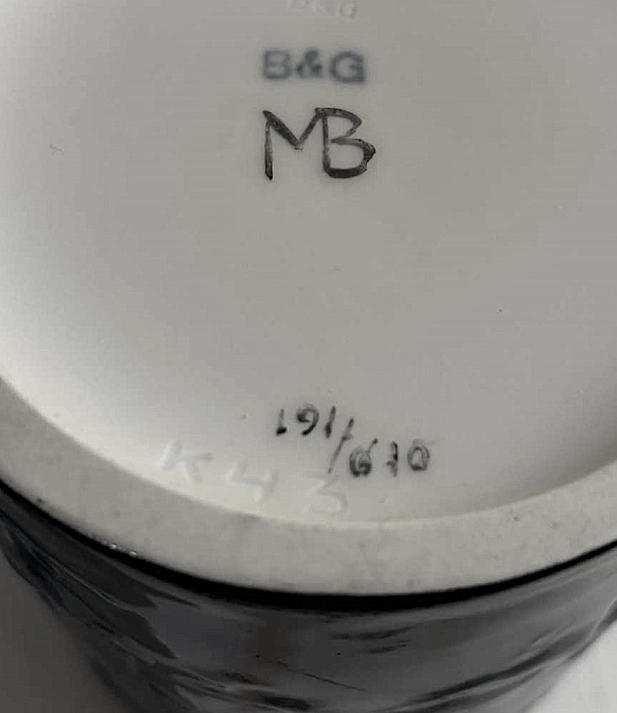 Sjælden Bing & Grøndahl Vase i Lavendelblå Glasur, design af Mogens Bøggild