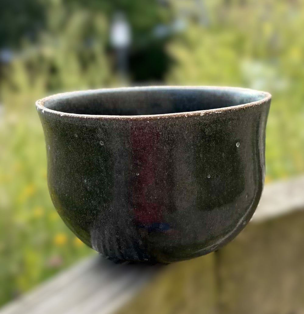 Beautiful vintage ceramic bowl - with signature - no. 0125744