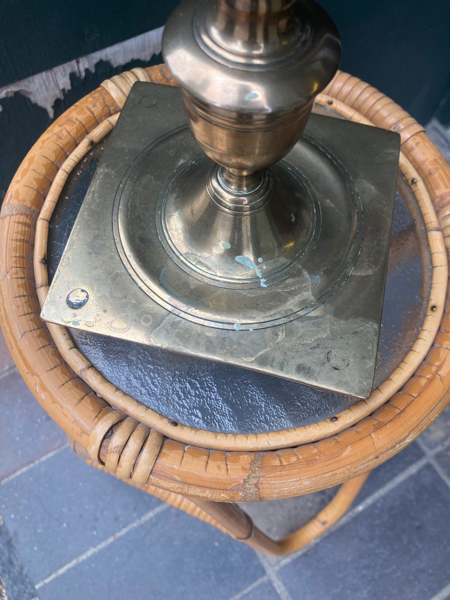 Barok bronze lysestage på firepas fod med kugleben - nr. 0242