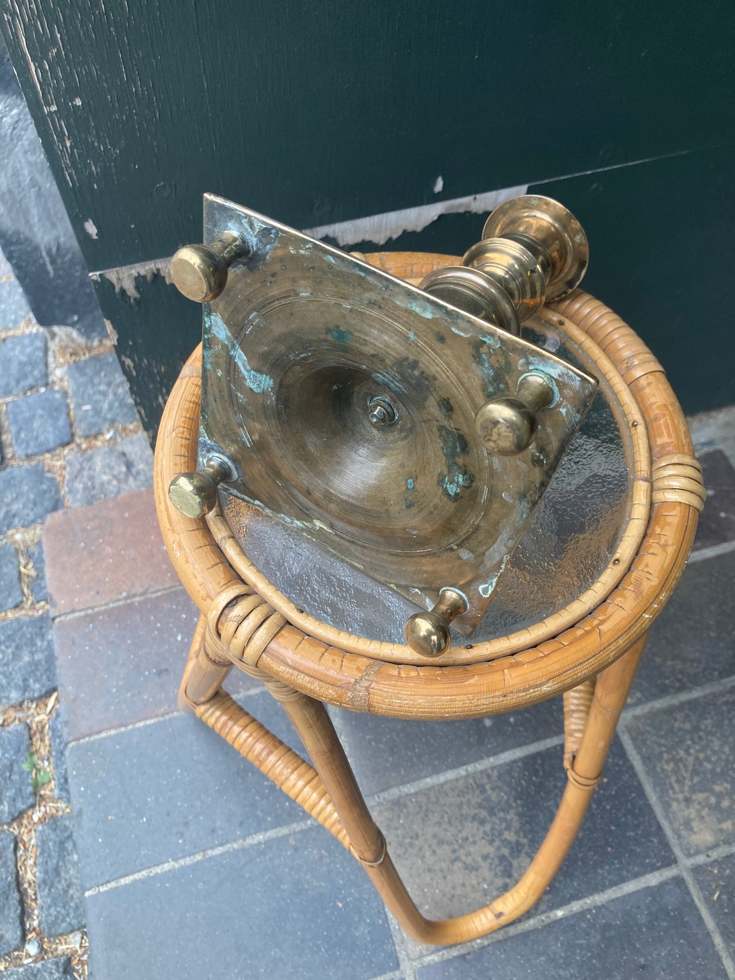 Barok bronze lysestage på firepas fod med kugleben - nr. 0242