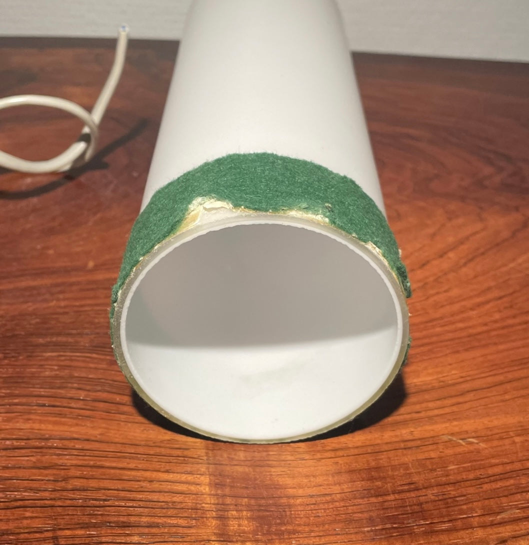 Jørgen Bo design - Væglampe af messing og opaline glas fra Fog & Mørup 1968 - nr. 009764