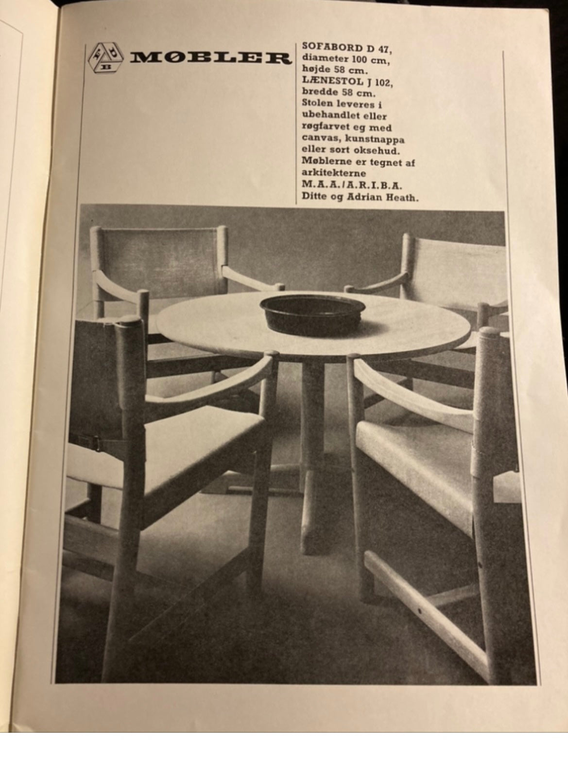 Beautiful FDB coffee table in oak designed by Ditte and Adrian Heath - no. 015080