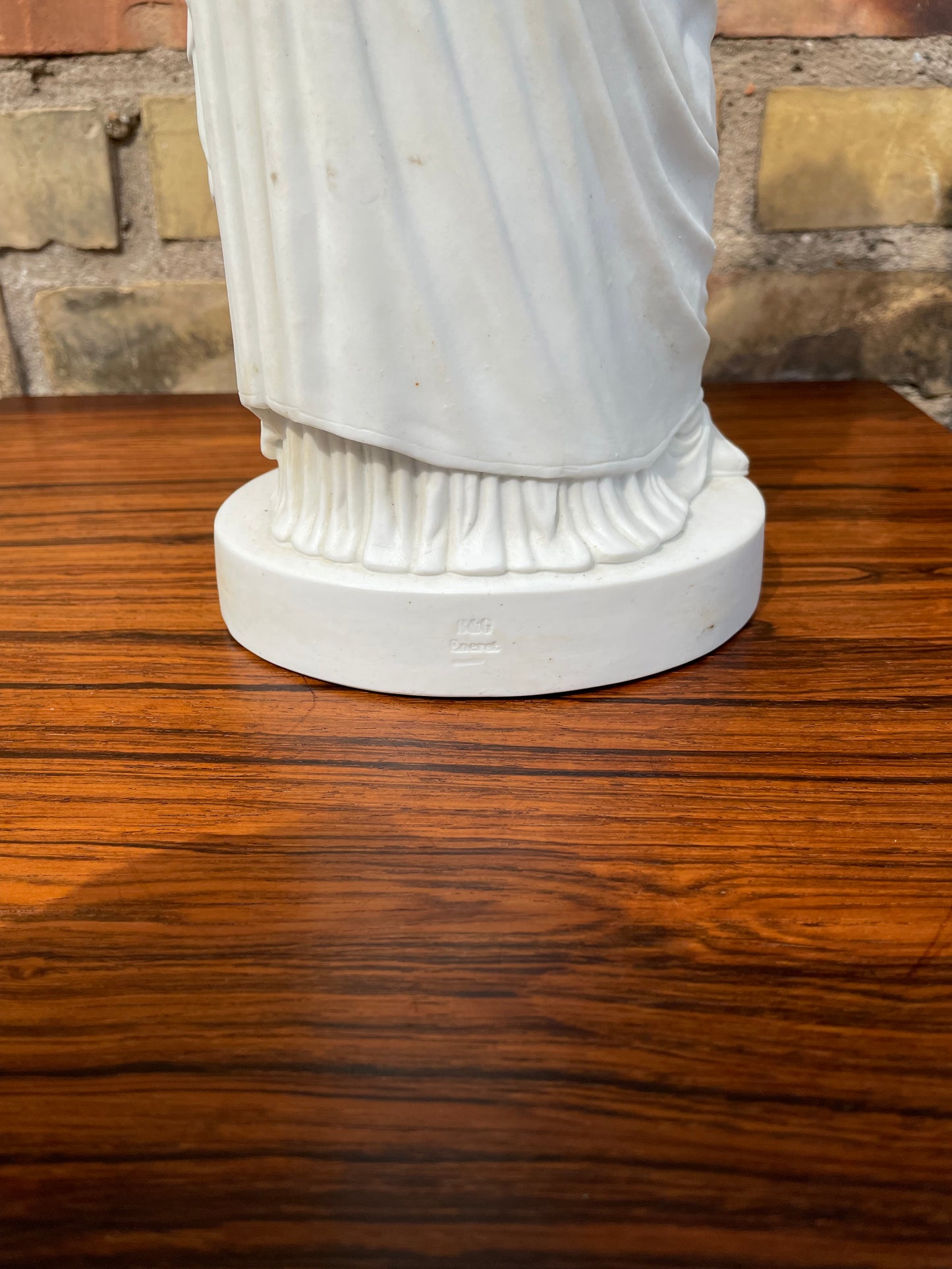 Stor Bing og Grøndahl Biscuit figur, Athena kvindefigur efter Thorvaldsen - nr. 04050