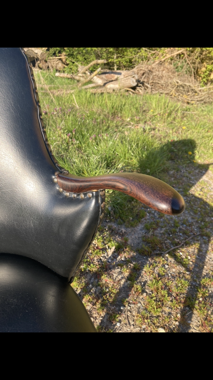 Flot stol med palisander armlæn - nr. 0501