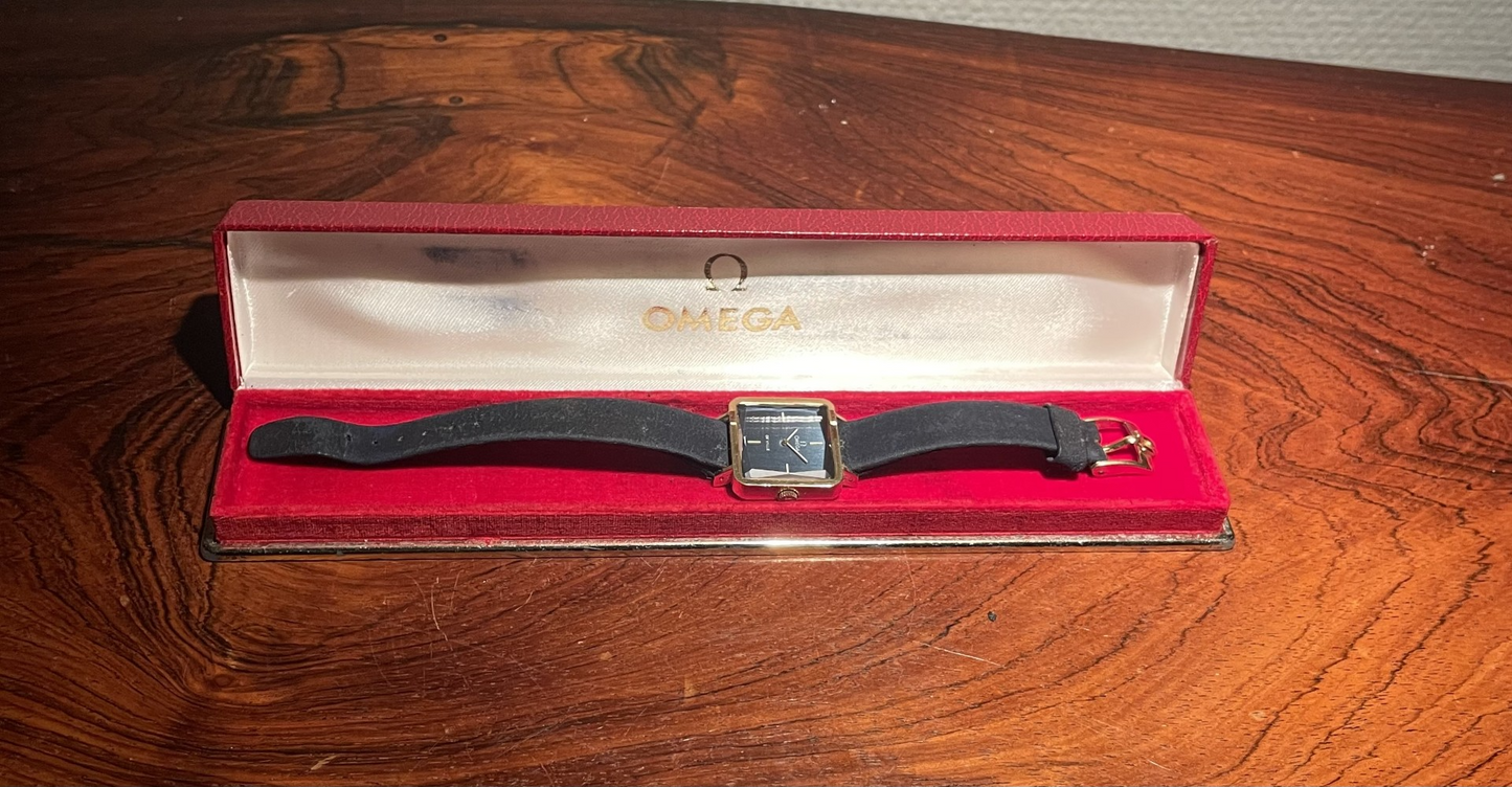 Omega they would lady wristwatch from 1971 with mechanical clockwork - No. 325315