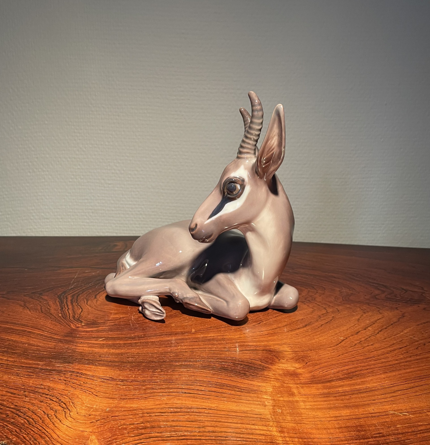 Dahl Jensen porcelæn figur, "liggende antilope" - nr. 456654