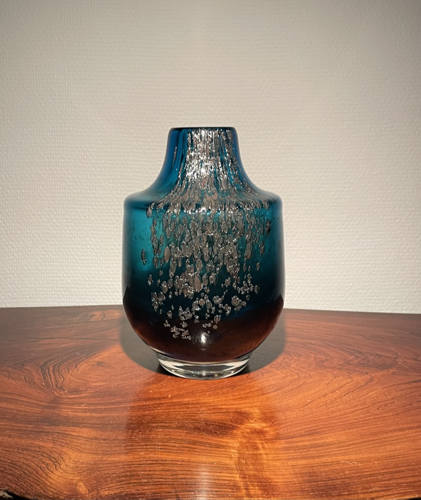 Schott Zwisen designvase i blåt glas med sølvoxid - nr. 00600