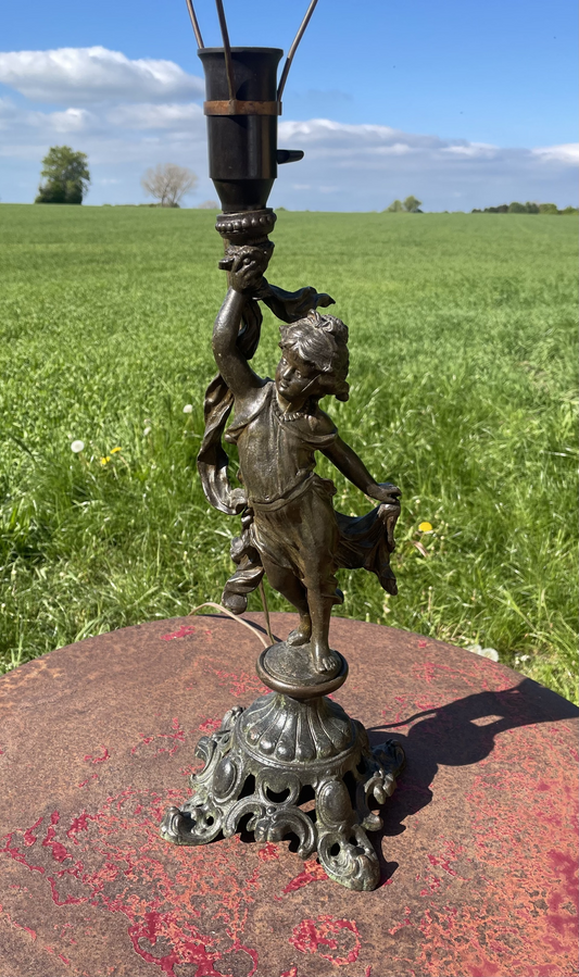 Flot bordlampe af nyere dato i jern/metal - nr. 455125