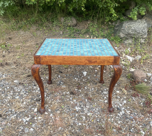 Antik bord i Chippendale stil med mosaik flise - nr. 753951