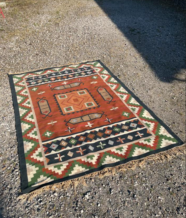 Beautiful and well-maintained Kilim carpet - no. 07070