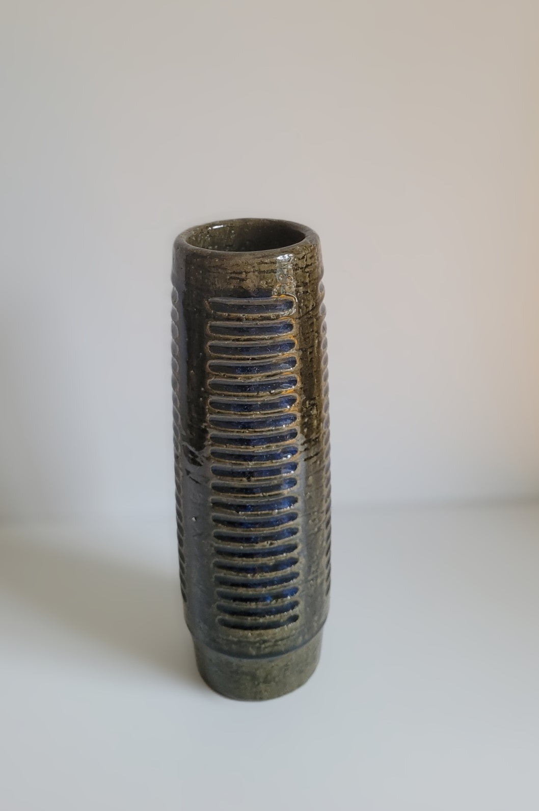 Tall Mid-Century chamotte vase, design by Per & Anna Linnemann-Schmidt - no. 011922