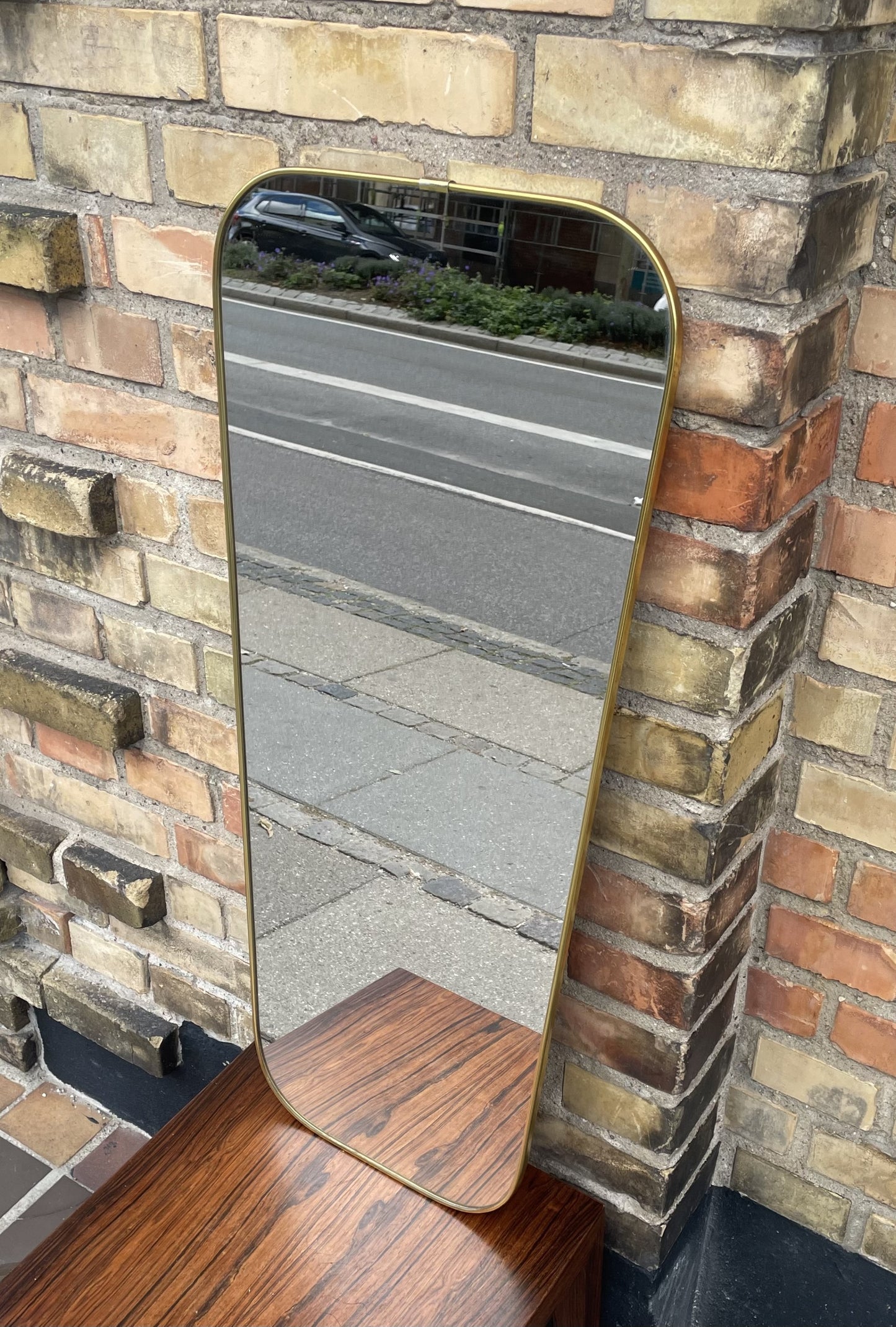 Flot spejl med messing kant - nr. 09111