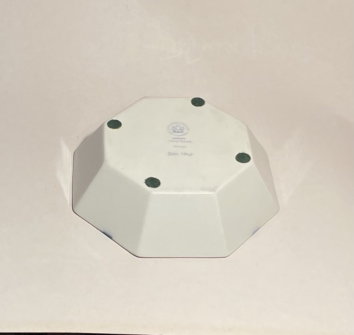 Sjældent vintage Bodil Manz porcelæn 8 kantet fad - nr. 01625