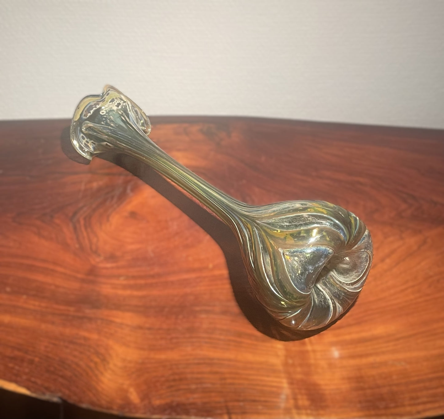 Václav Štěpánek design – Jelzett glasvase i Loetz-stil - nr. 09764439h