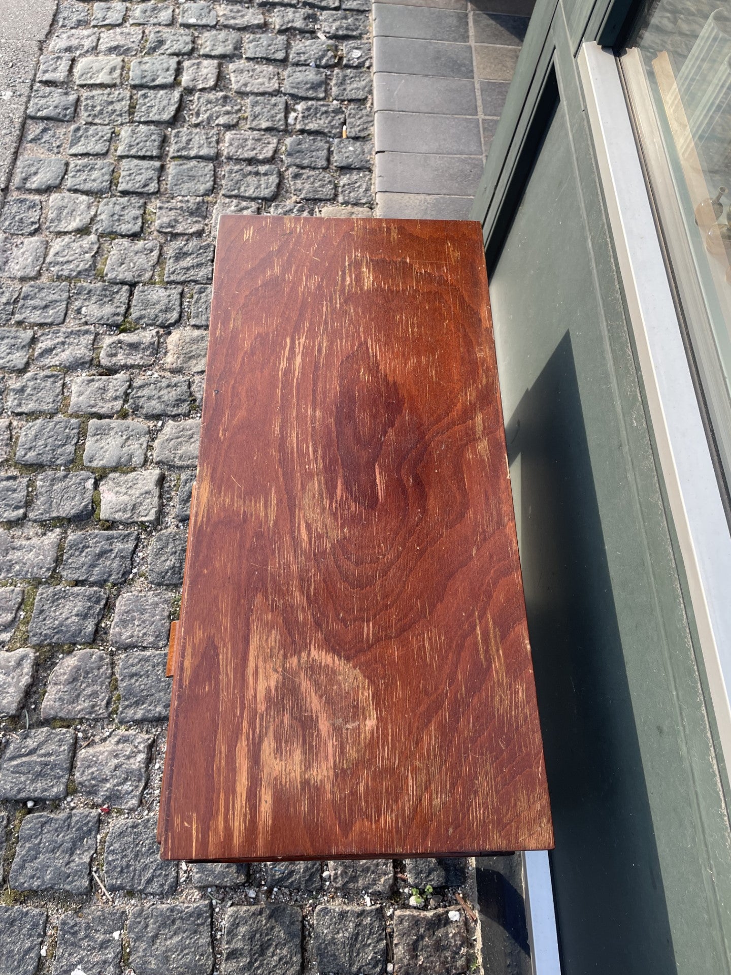 Fritz Hansen side table in stained walnut - no. 011075