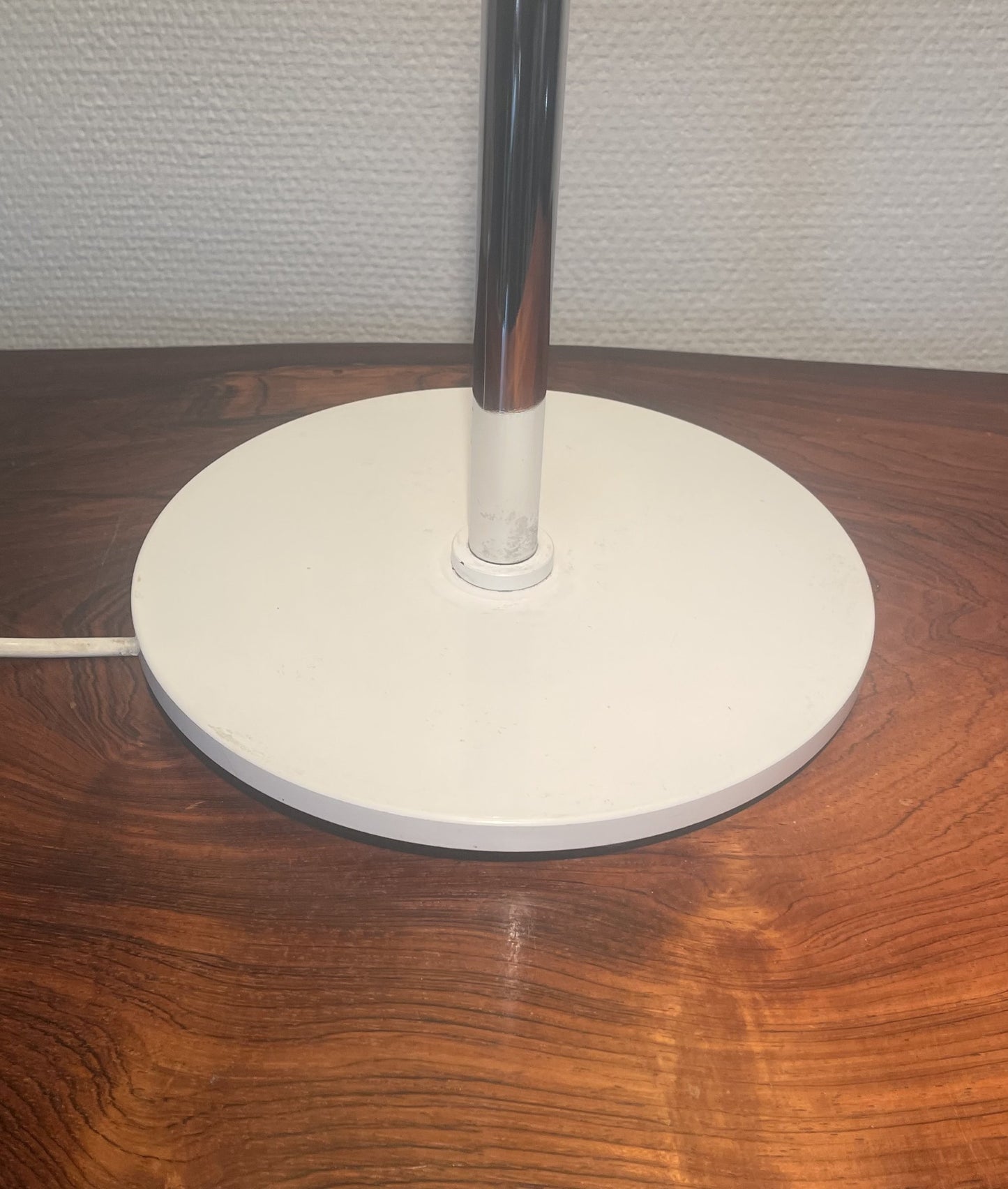 Christian Hvidt bordlampe, model Trapeze fra Nordisk Solar - nr. 011076