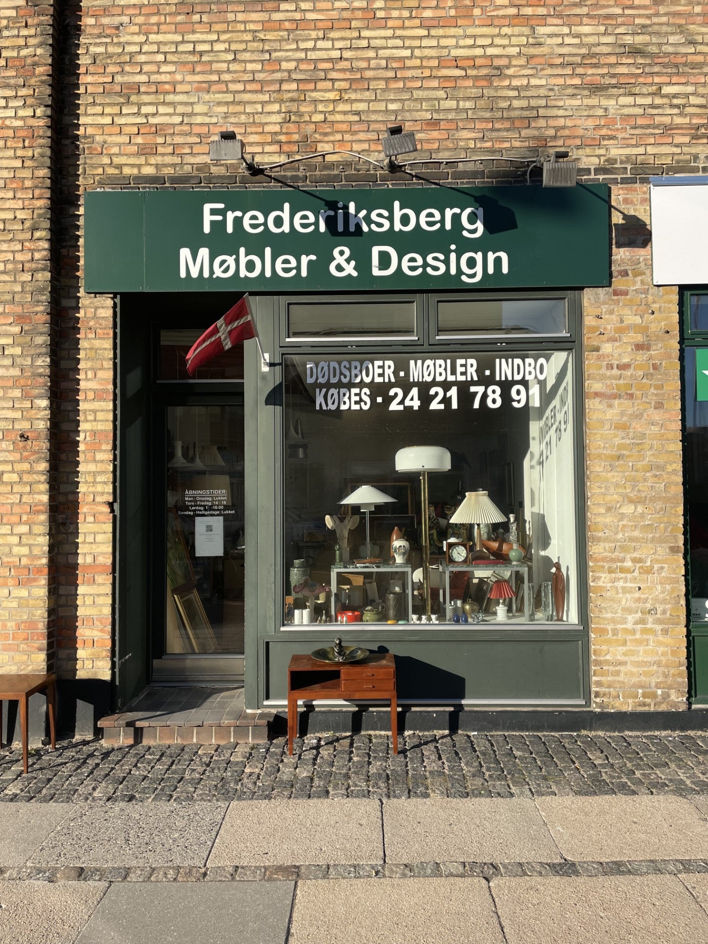 Jørgen Mogensen stoneware vase from Royal Copenhagen - no. 09082