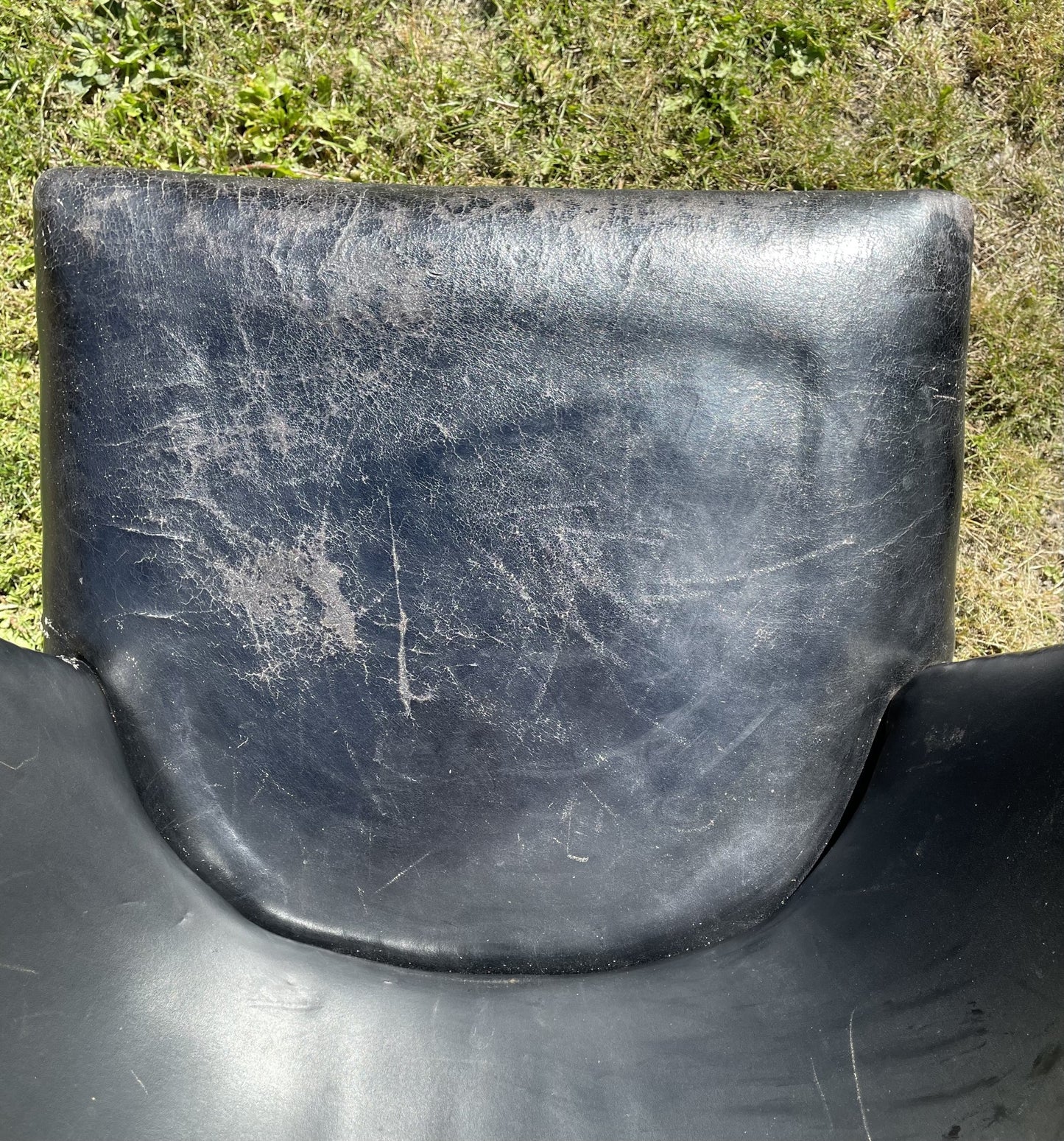 Nice vintage desk chair - no. 029010