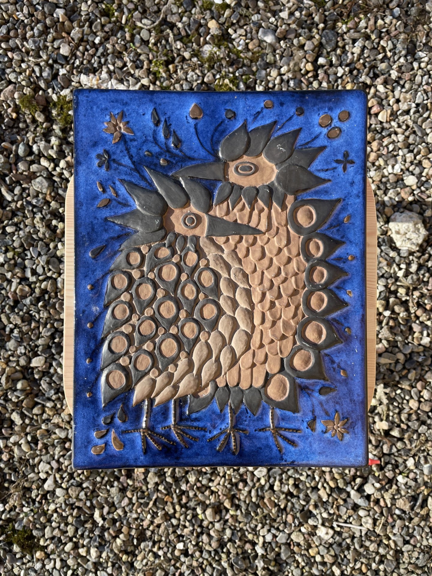 Beautiful ceramic relief from Aluminia design by Beth Breyen - no. 011250