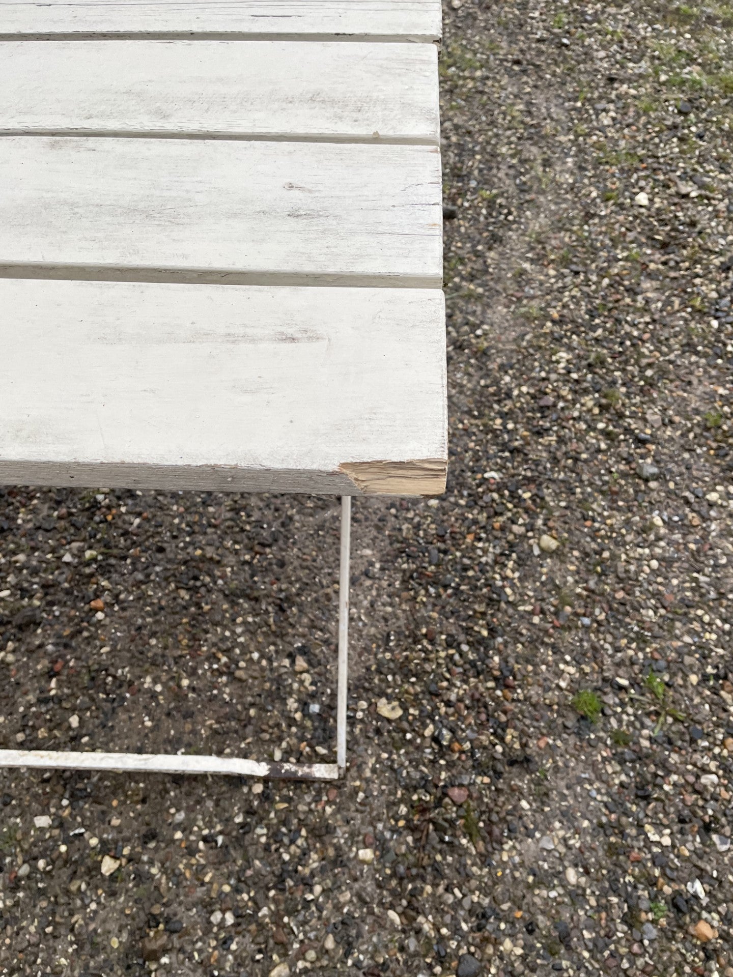 Beautiful garden table with iron frame - no. 011815