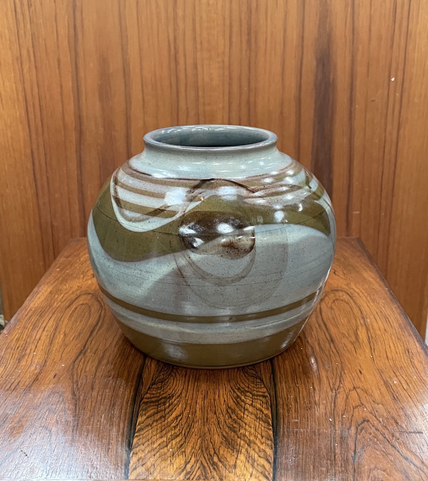 Nice stoneware vase - no. 012021