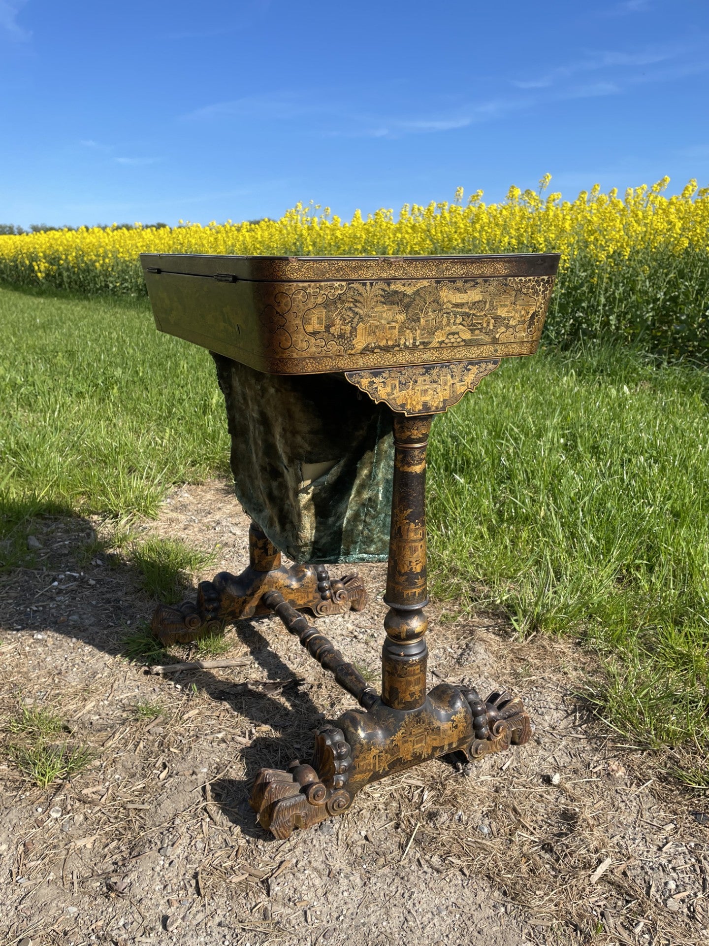 Beautiful antique 19th Century Chinese Gilt Lacquer Sewing Table - no. 018080
