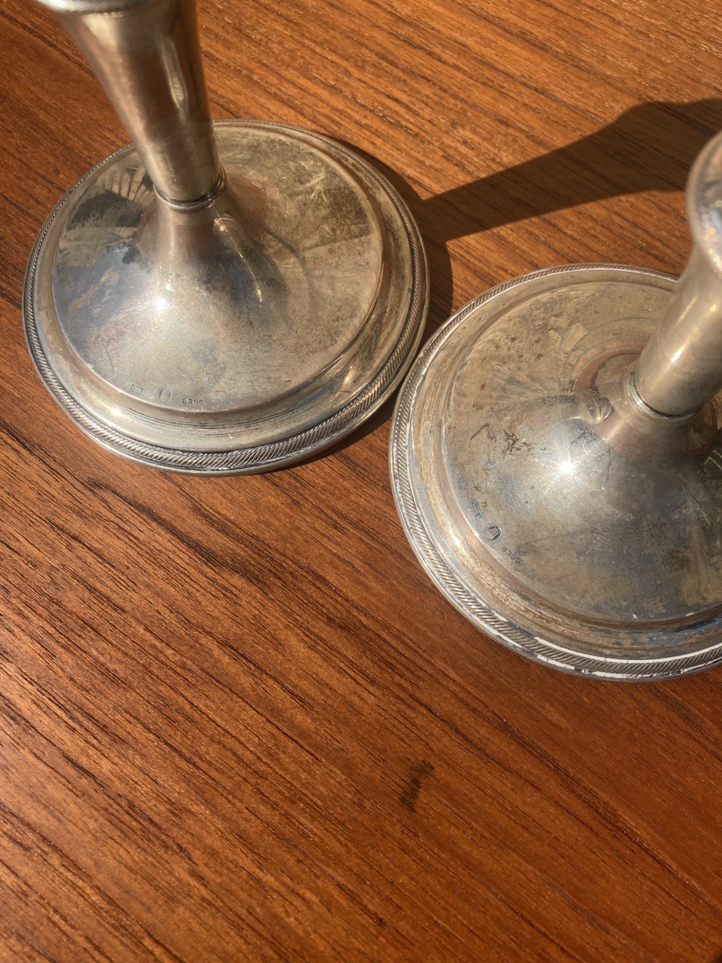 2 silver candlesticks - no. 0604