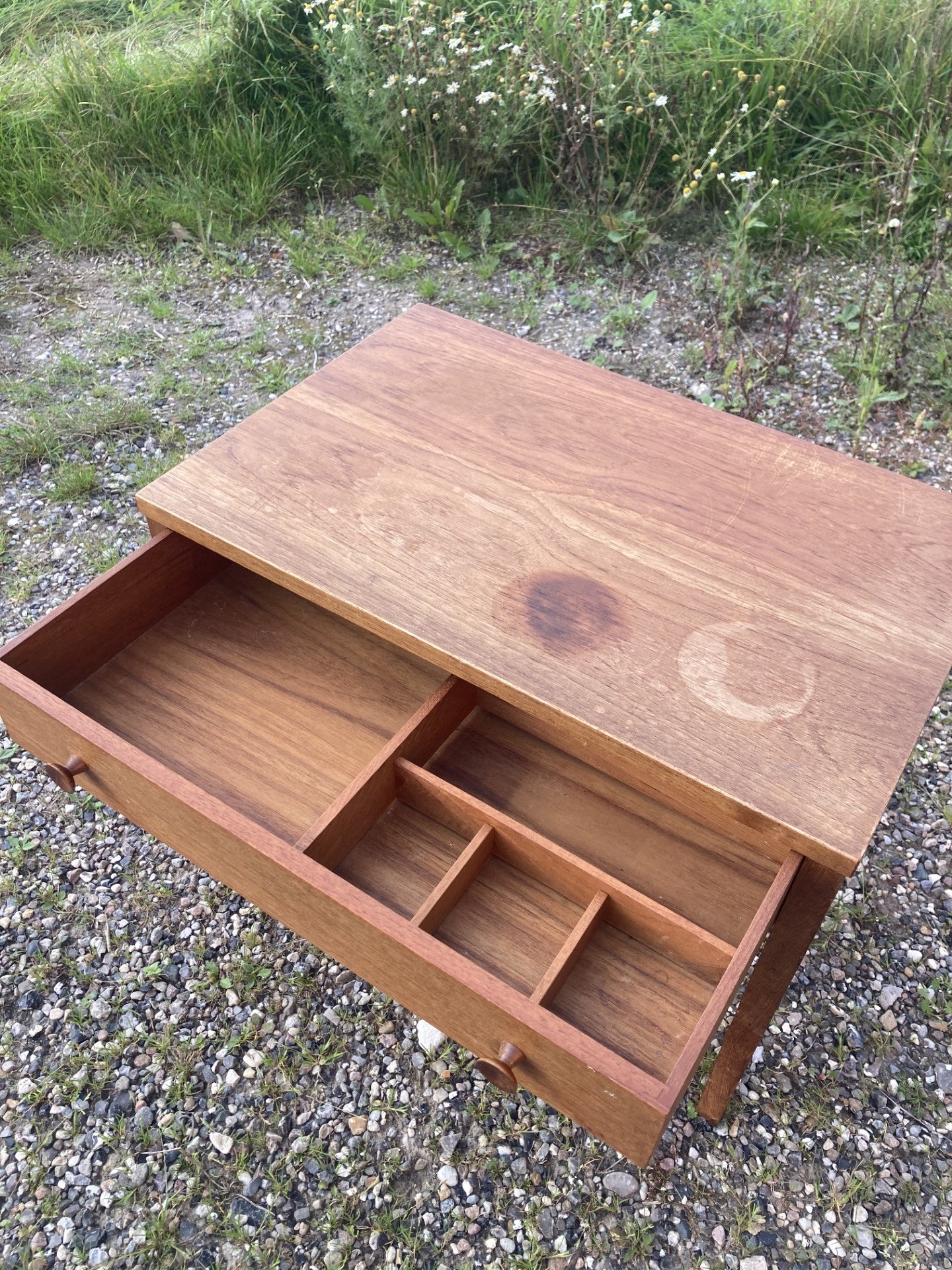 Teak sybord, fremstår med aldersrelateret brugsspor - 0975