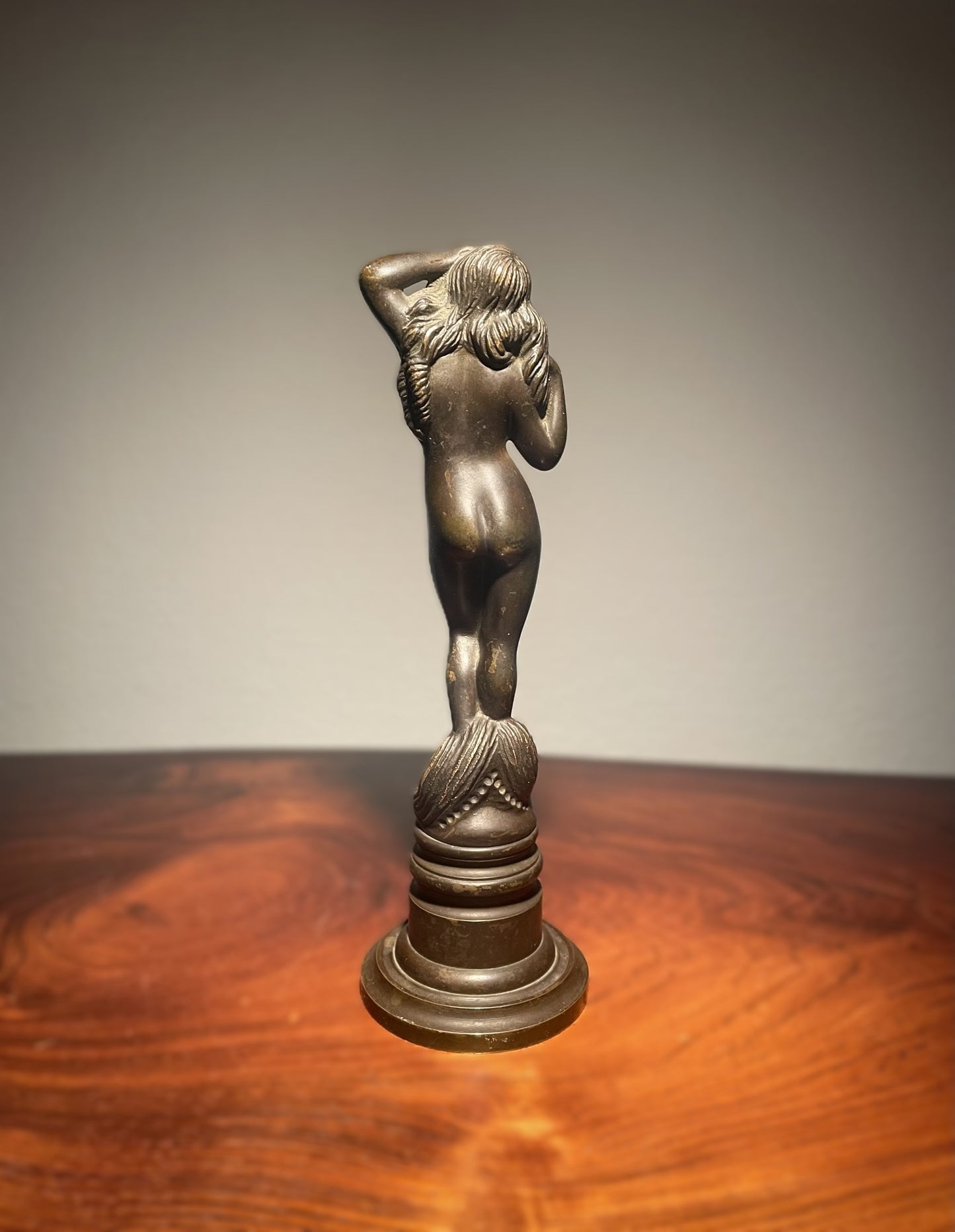 Venus skulptur af patineret bronze - nr. 425450