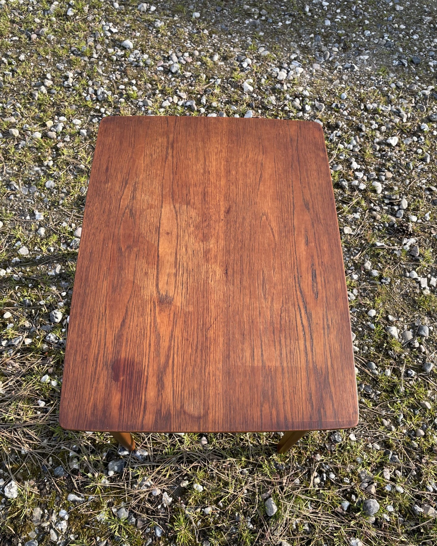 Flot sidebord/sofabord i teak og bøg - nr. 550925