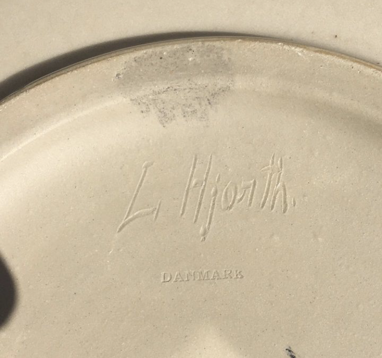 Nice Lauritz Hjorth stoneware dish - no. 01303