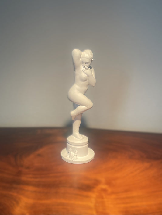 Svend Lindhart (1898-1989) flot gips figur “kvinden og krabben“ fra 1940erne - nr. 333777