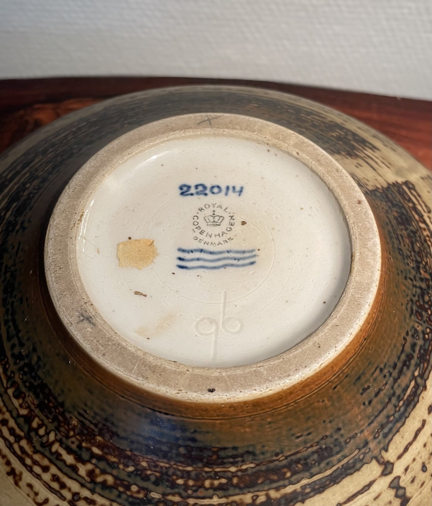 Smuk vintage Gerd Bøgelund stentøj skål fra Royal Copenhagen - nr. 111552