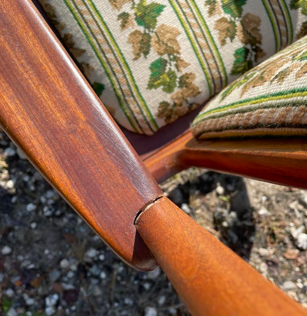 Nice teak rocking chair - no. 09073