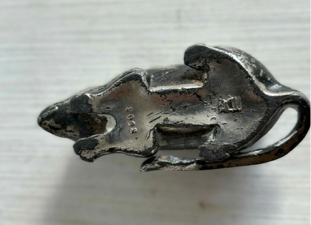 Antique sewing needle cushion shaped like a field mouse, from the 1900s
