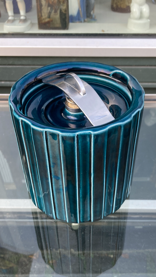 Beautiful stoneware tobacco jar - Mr. 025777