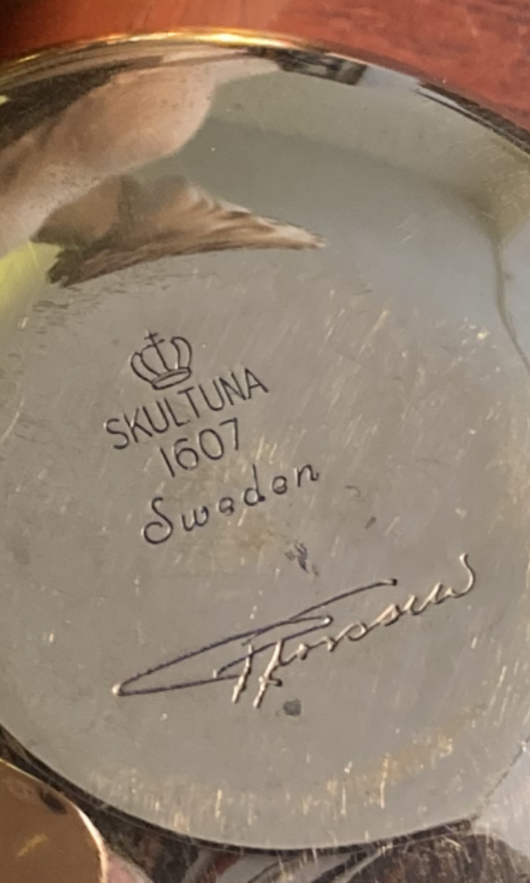 ピエール・フォルセルの23Kプレートのカップ、スウェーデンのskultuna製