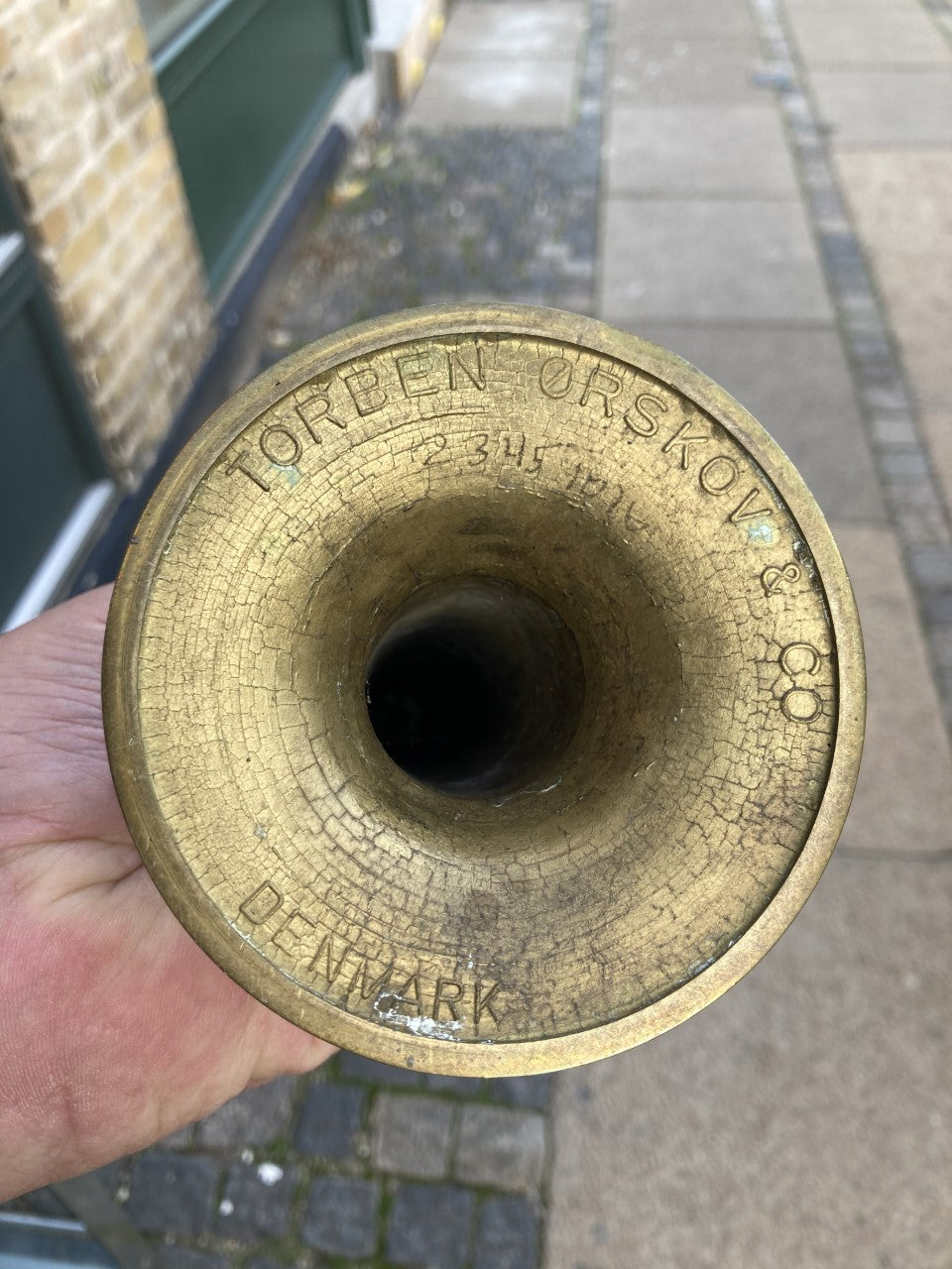 Smukke messing lysestager design af Hans Bølling