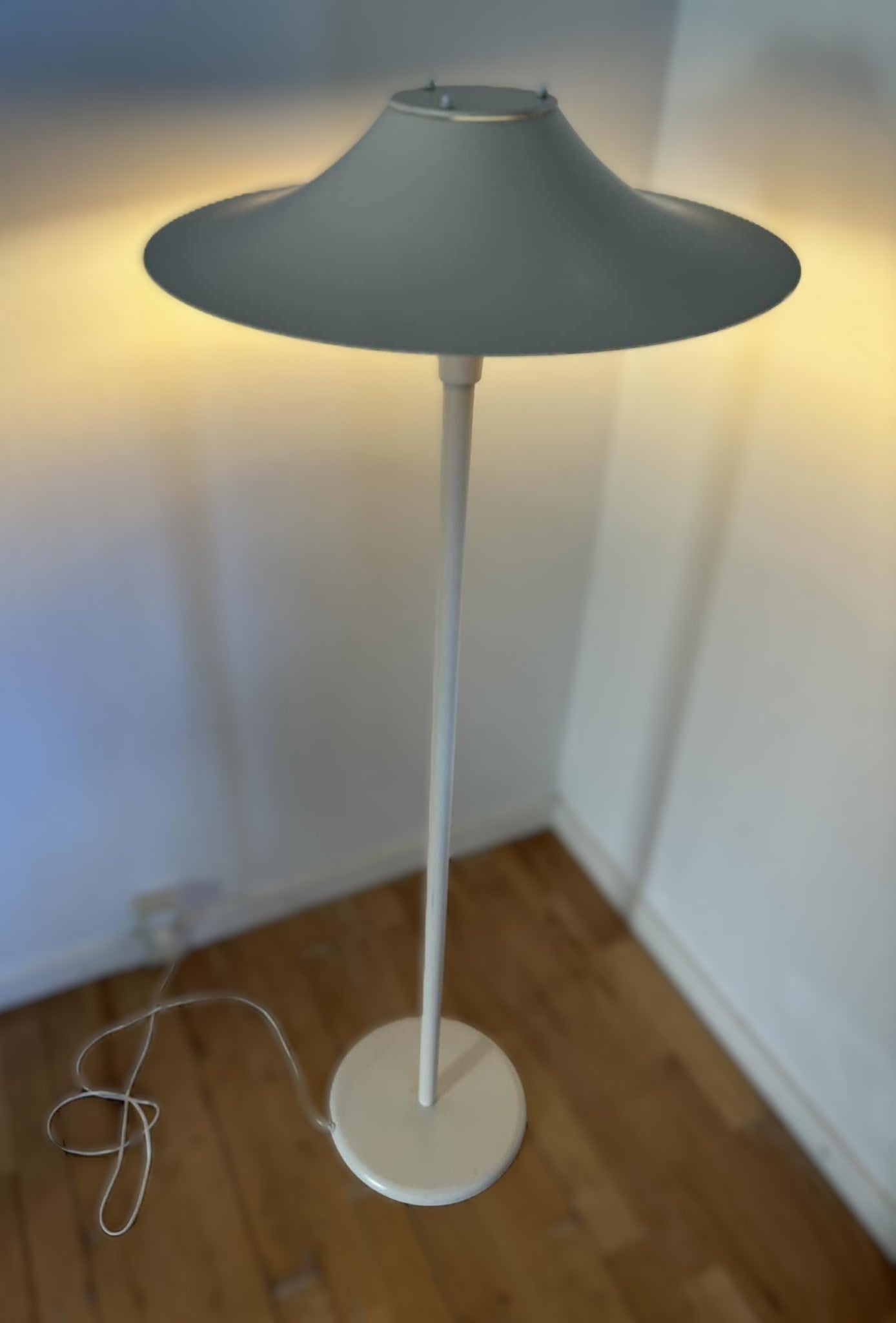 Smuk vintage standerlampe fra LYFA - nr. 554785544