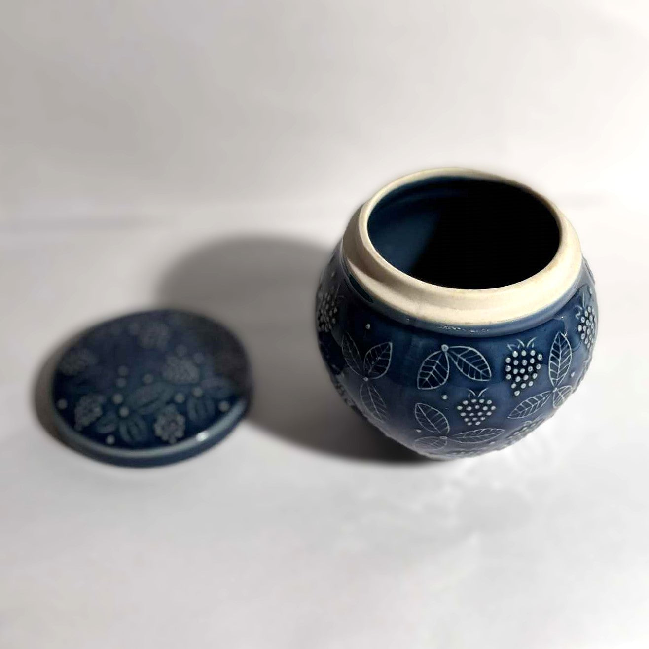 Vintage Arabia Chymos jar, design Ulla Procope (1921-1968), Finland 1960s