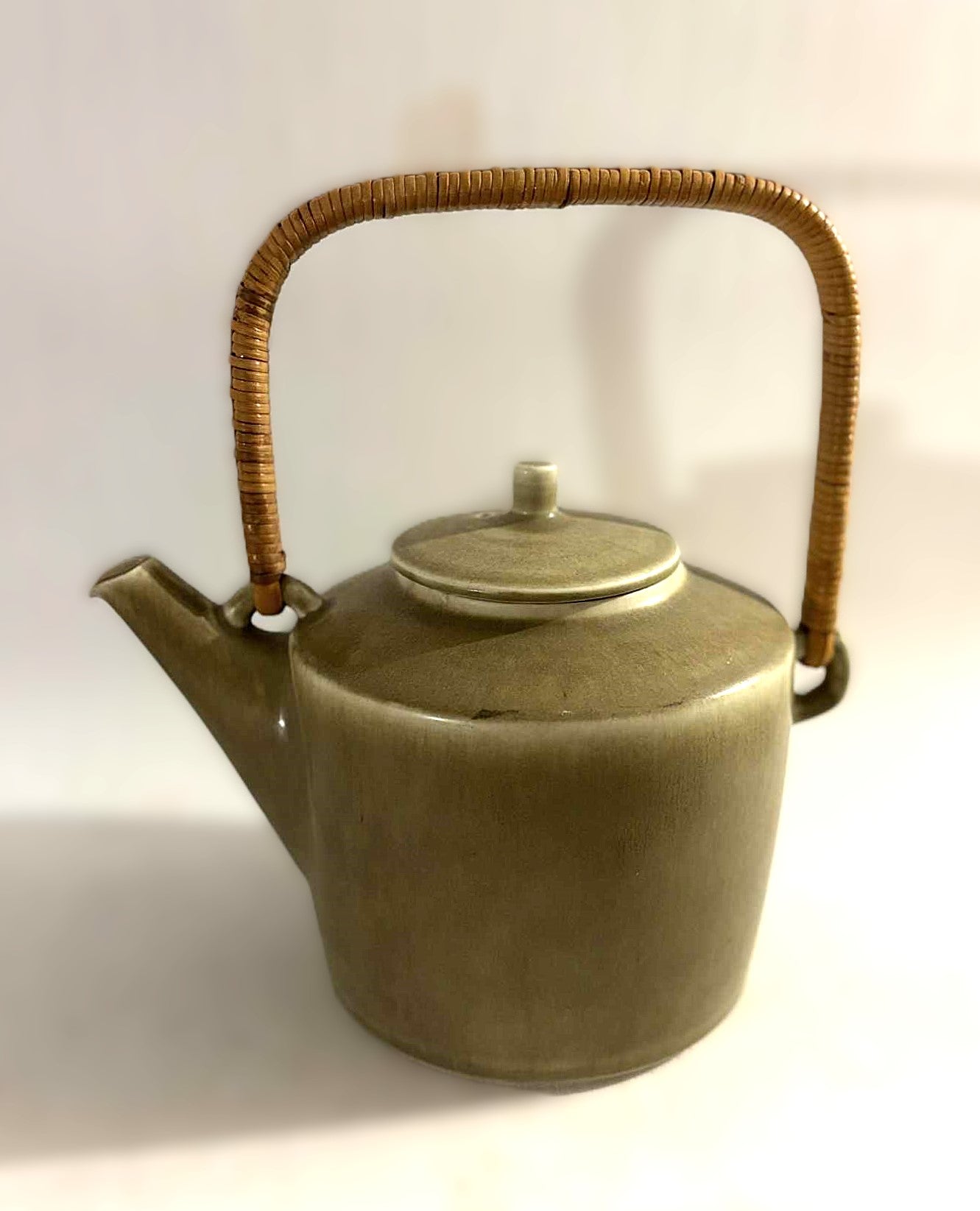 デンマークのパルシュース社製の美しい大型ティーポット（1960年代）