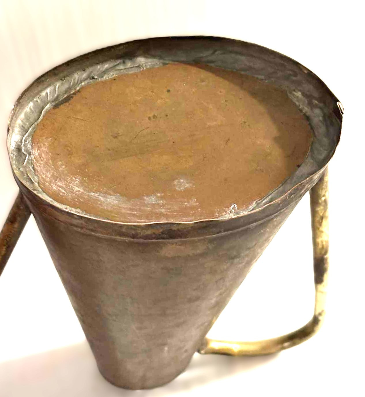 Vintage vandkande udført i kobber og messing tilskrevet Carl Auböck - nr. 494646414