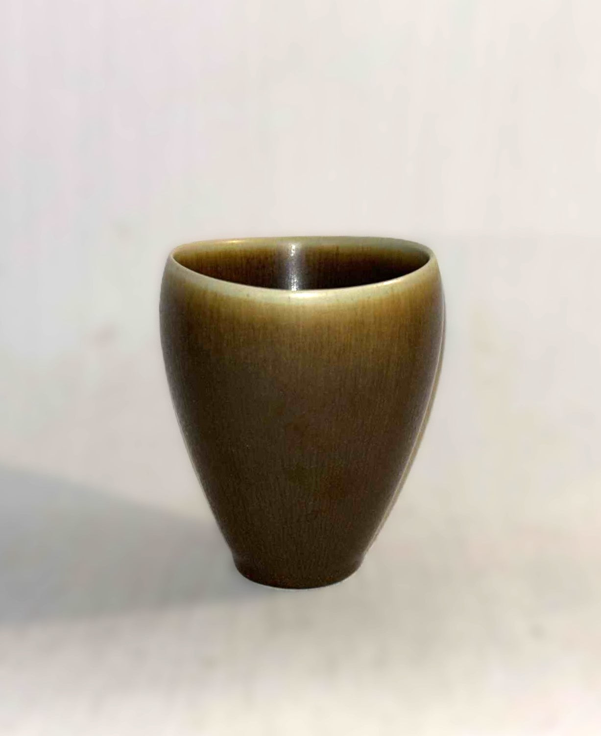 1960年代、デンマーク、パルシュース産の緑色の野ウサギの毛皮釉を施したミッドセンチュリーのストーンウェアの花瓶