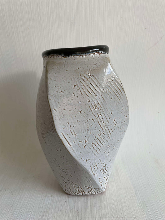 美しい素朴な炻器の花瓶 - no.